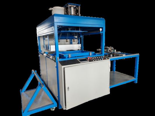 Dobra cena. Energooszczędna mała automatyczna maszyna do termoformowania do produkcji tanich plastikowych tackek w Internecie